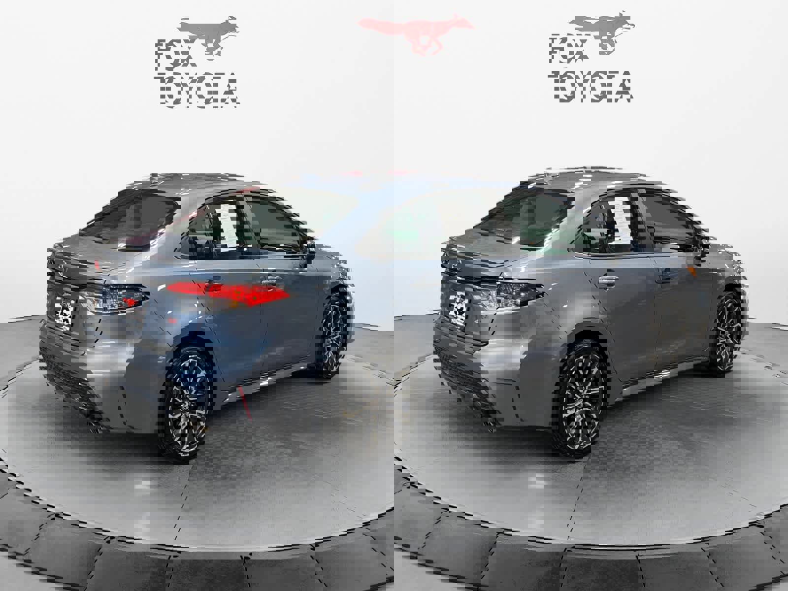 Used 2022 Toyota Corolla SE w/ Carpet Mat Package (TMS) image 6