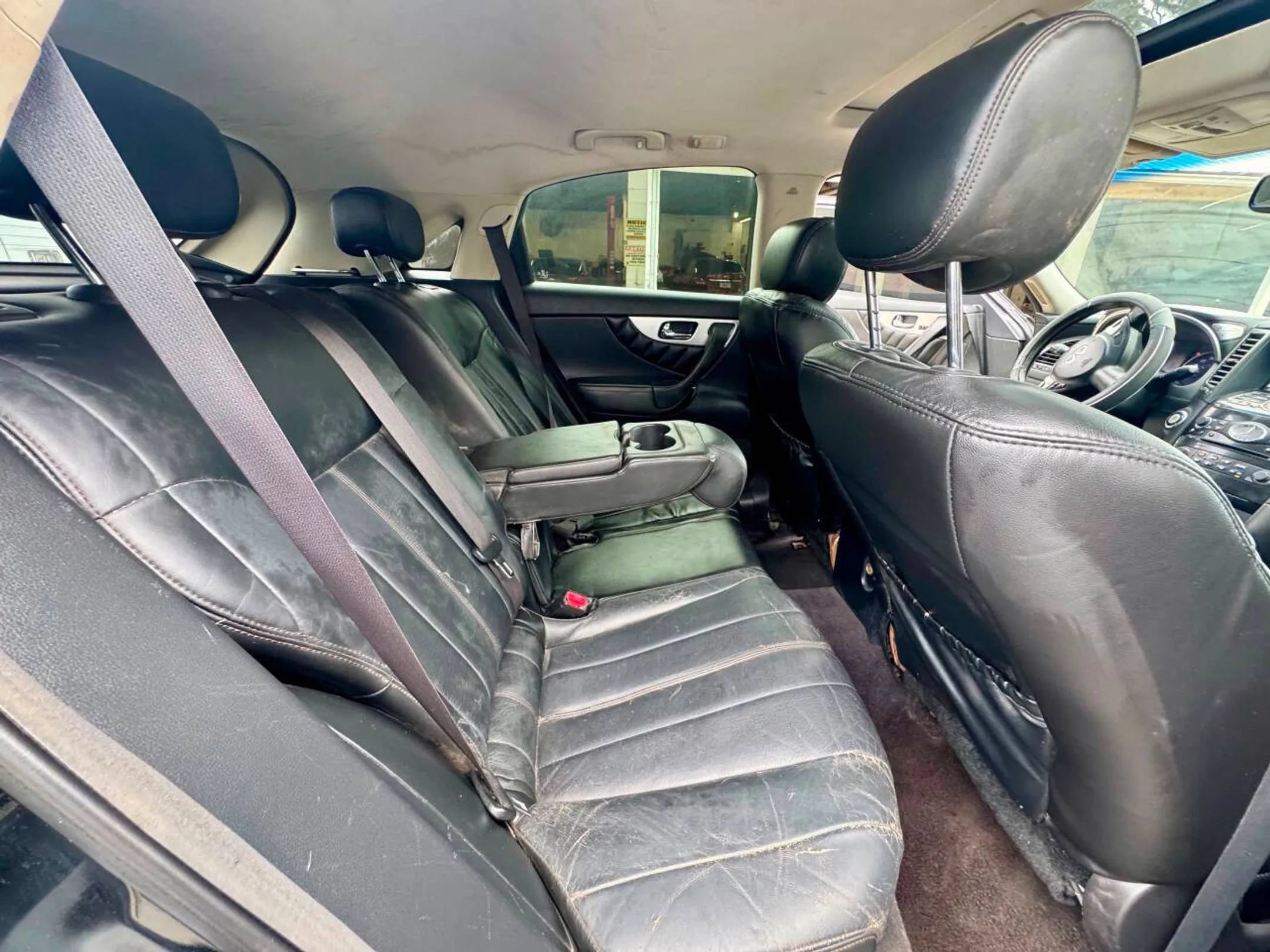 Used 2012 INFINITI FX35 2WD w/ Premium Pkg image 14