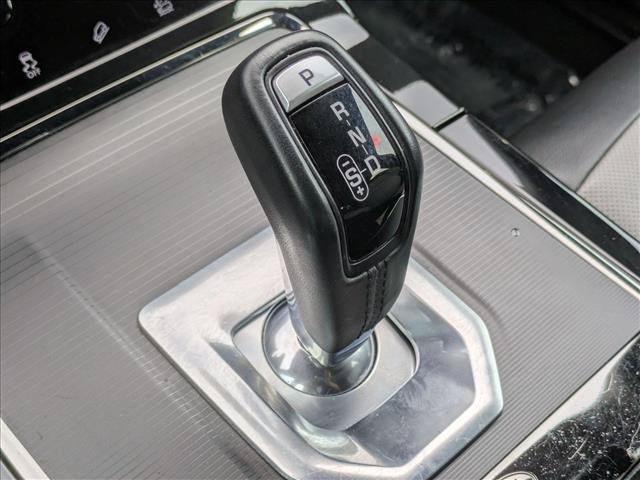 Used 2020 Land Rover Range Rover Evoque R-Dynamic S AWD/4WD image 12