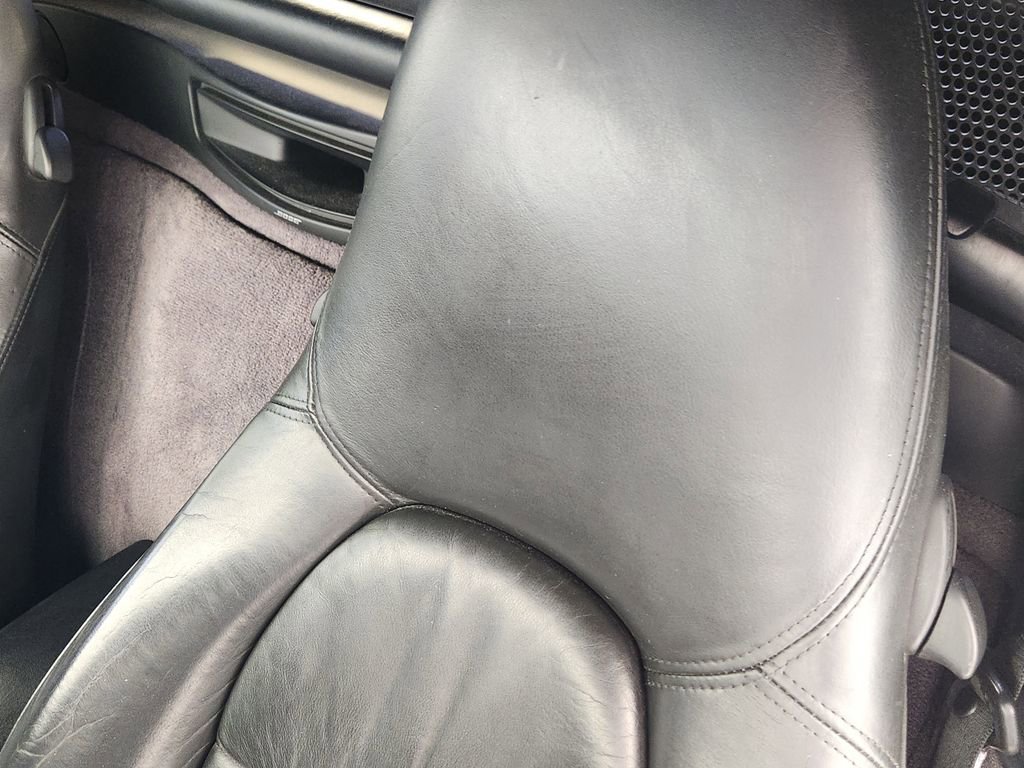 Used 2003 Porsche Boxster image 28