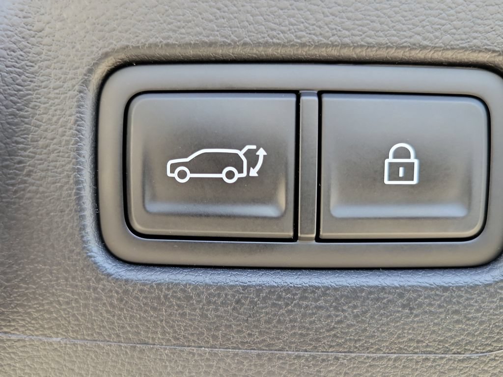 Used 2026 Hyundai Santa Fe SEL AWD/4WD image 9