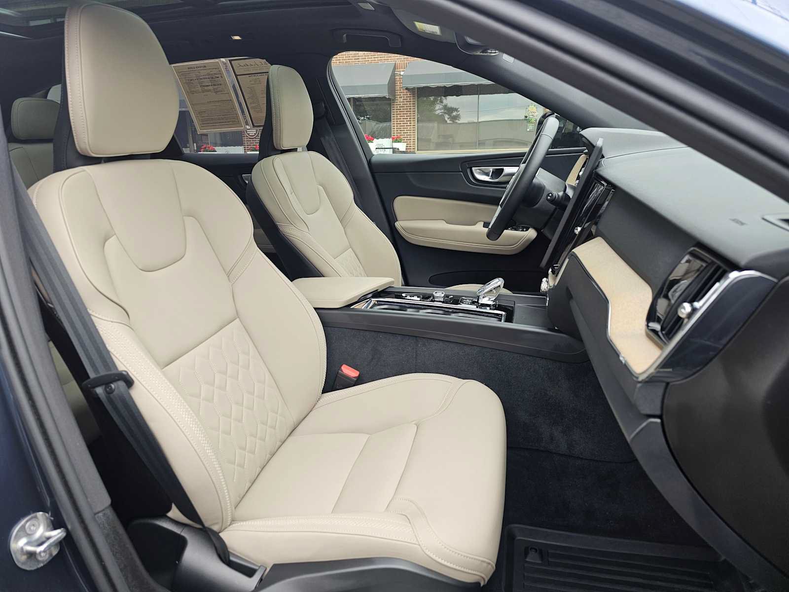 Certified 2026 Volvo XC60 B5 Plus w/ Protection Package Premier AWD/4WD image 11
