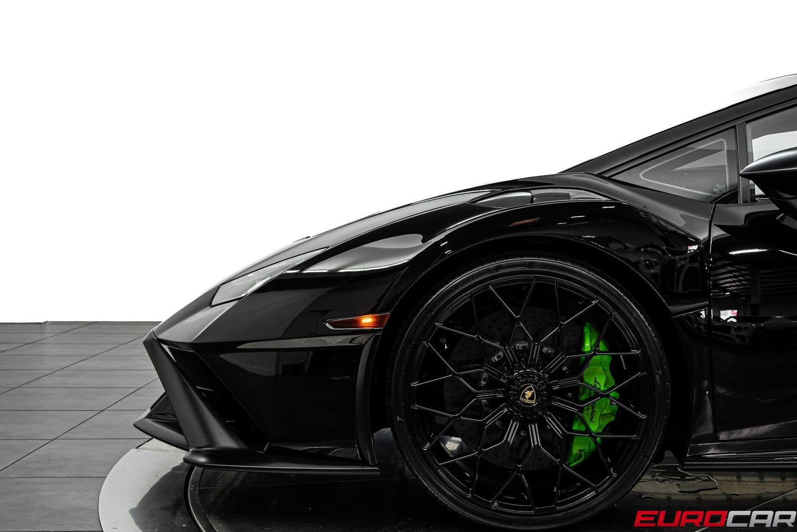 Used 2022 Lamborghini Huracan STO RWD image 14