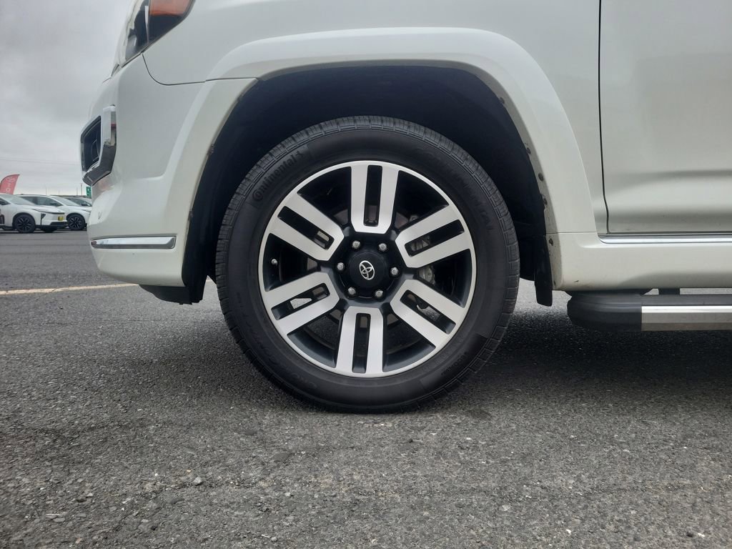 Used 2016 Toyota 4Runner SR5 image 26