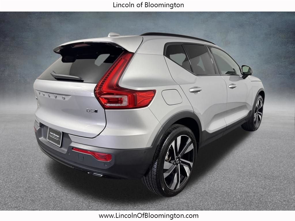 Used 2024 Volvo XC40 B5 Plus w/ Protection Package Premier AWD/4WD image 5