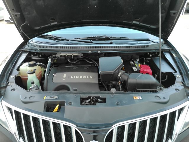 Used 2013 Lincoln MKX FWD image 51