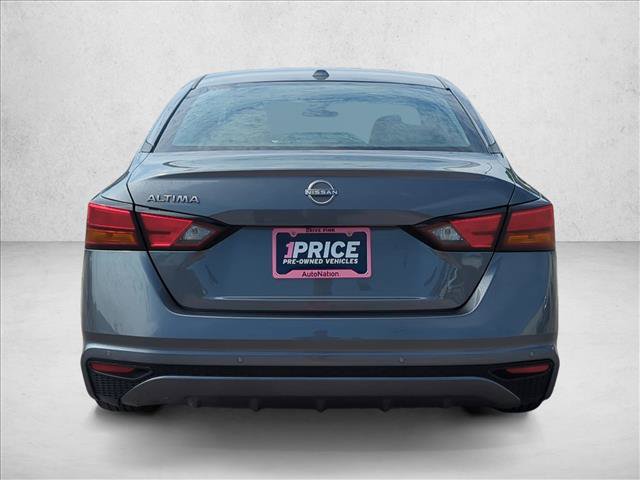 Used 2025 Nissan Altima 2.5 SV FWD image 7