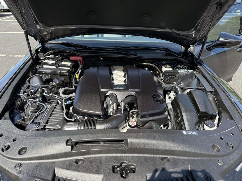 Used 2025 Lexus IS 500 RWD image 28