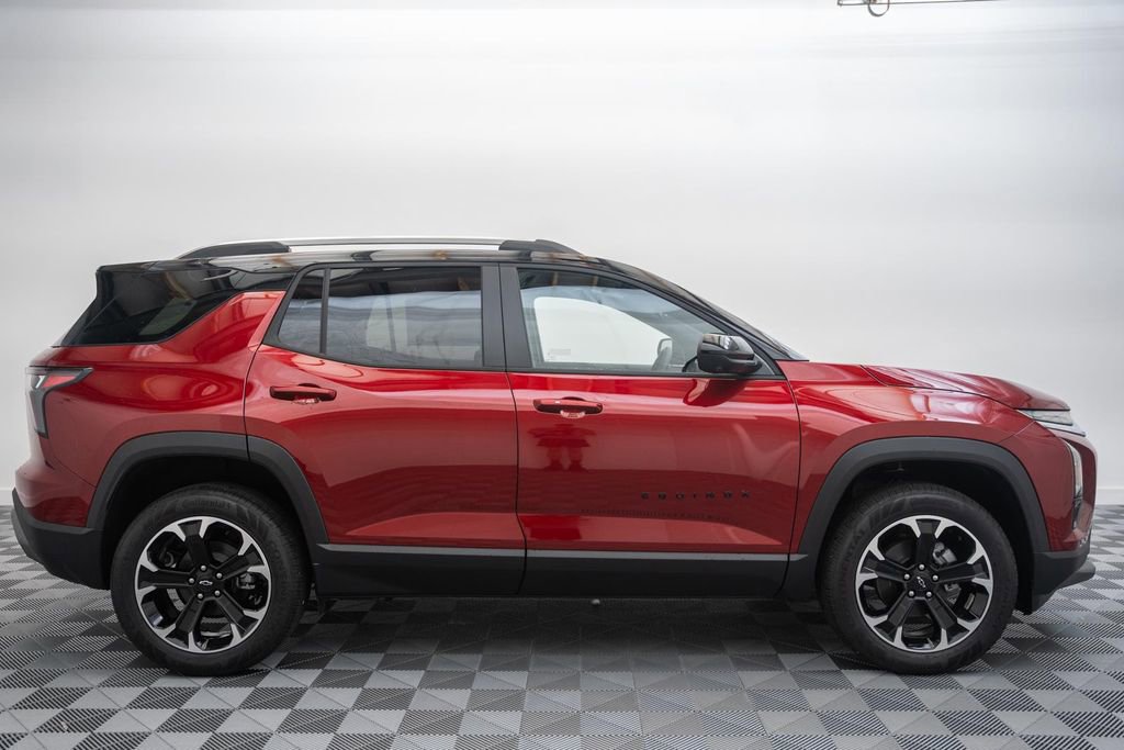 New 2026 Chevrolet Equinox LT w/ Convenience Package II AWD/4WD image 4