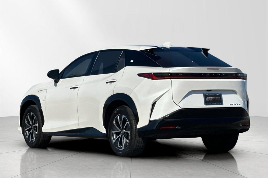 Certified 2024 Lexus RZ 300e Premium FWD image 4