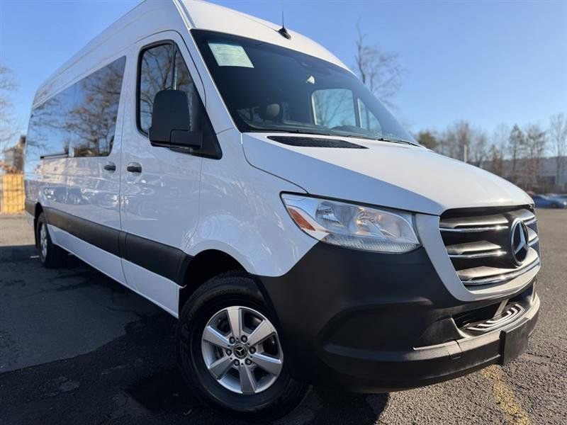 Used 2019 Mercedes-Benz Sprinter 2500 image 1