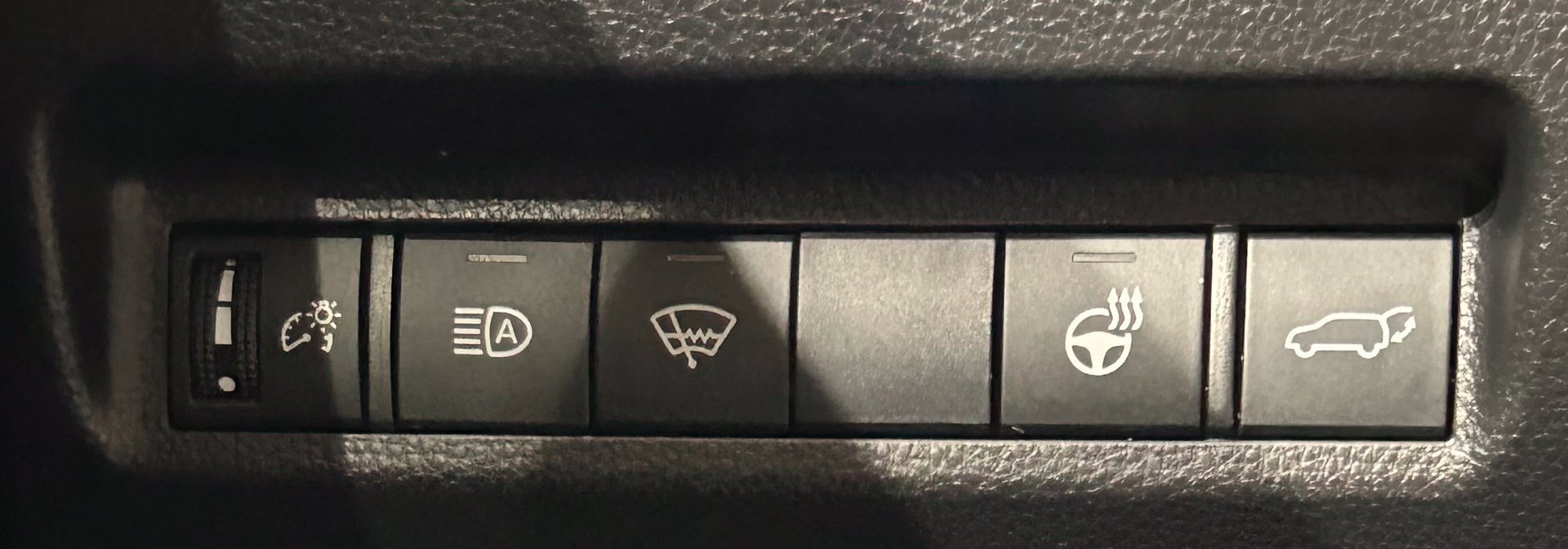 Used 2021 Toyota RAV4 Limited w/ Limited Grade Weather Package AWD/4WD image 62