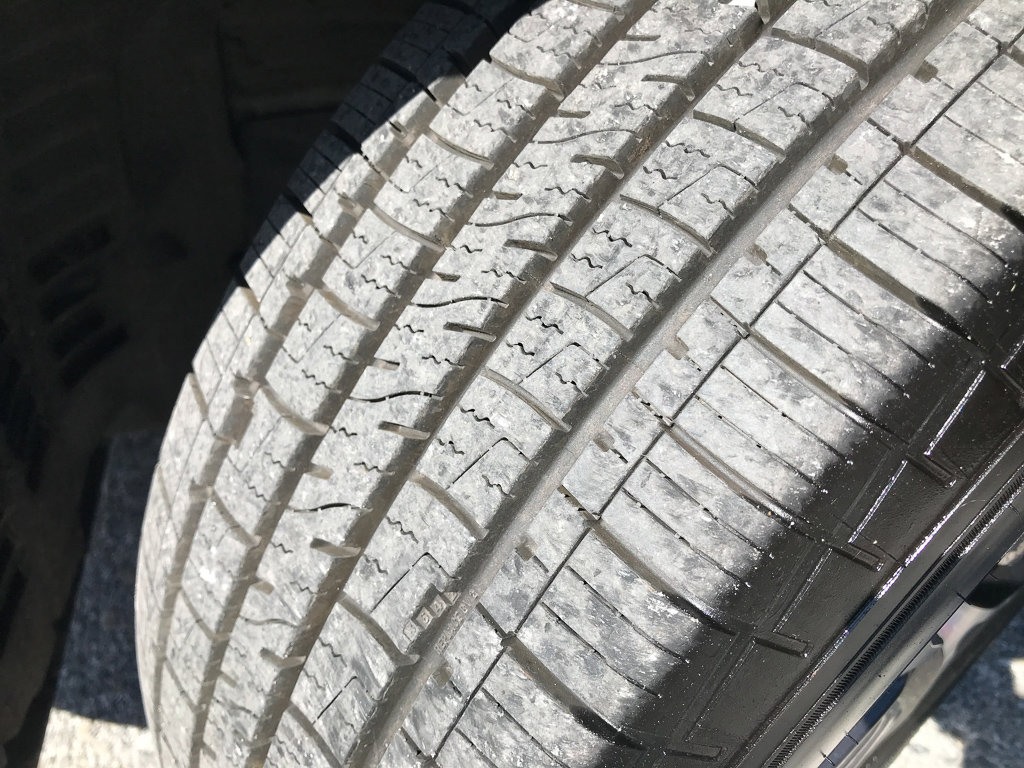 Used 2021 Toyota Highlander XLE image 14