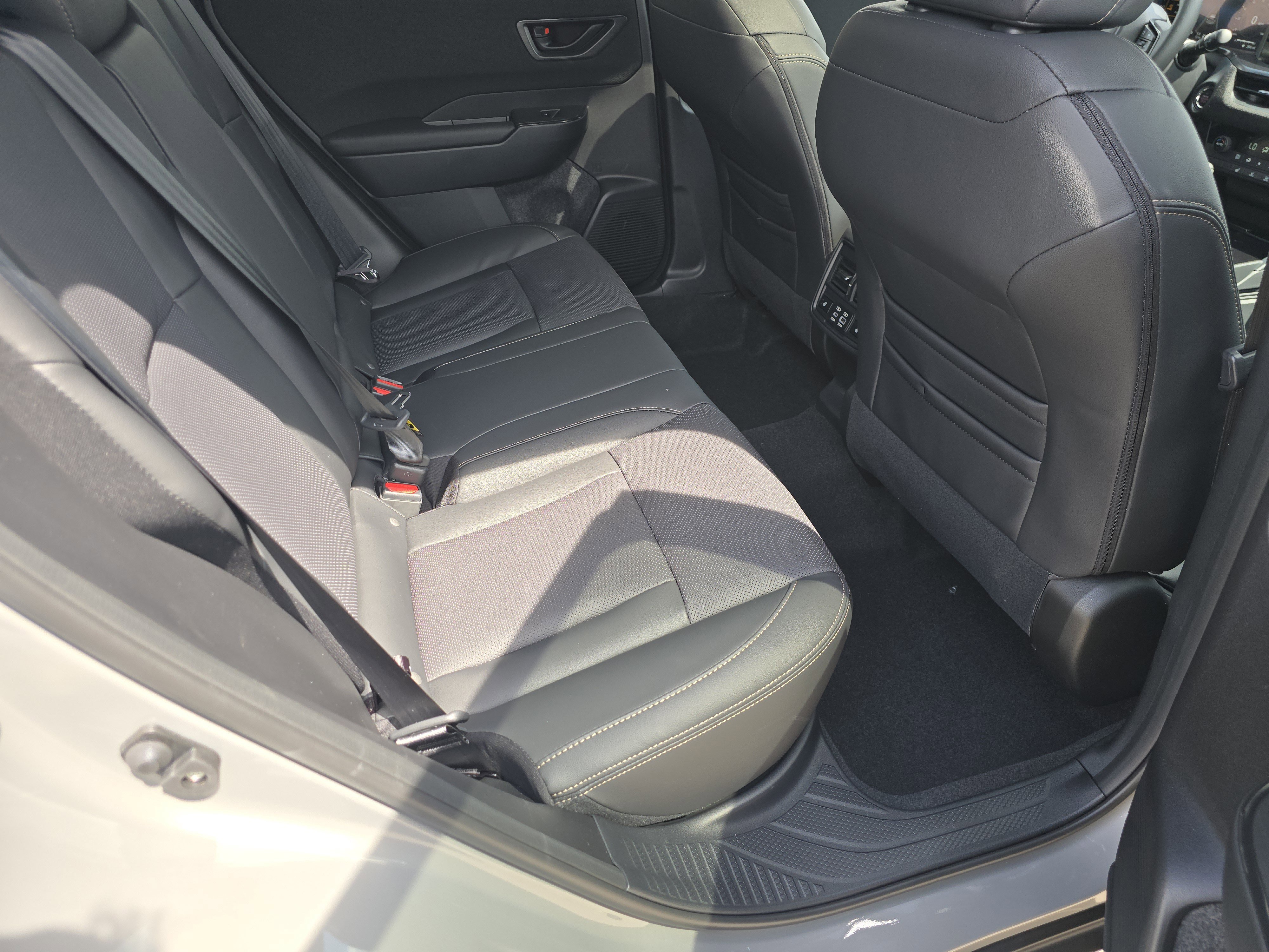 New 2026 Subaru Outback Limited XT AWD/4WD image 19