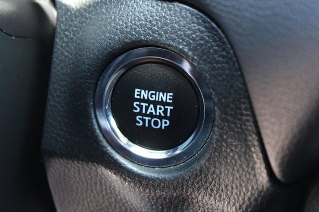 Used 2022 Toyota RAV4 XLE FWD image 24