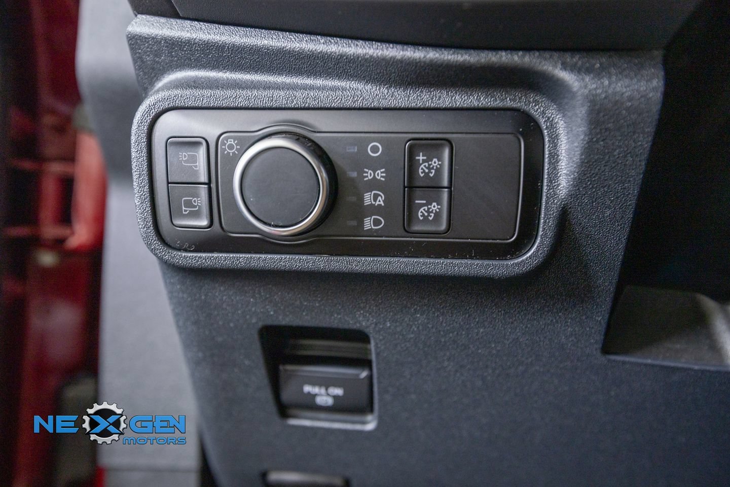 Used 2025 Ford Bronco Badlands AWD/4WD image 13