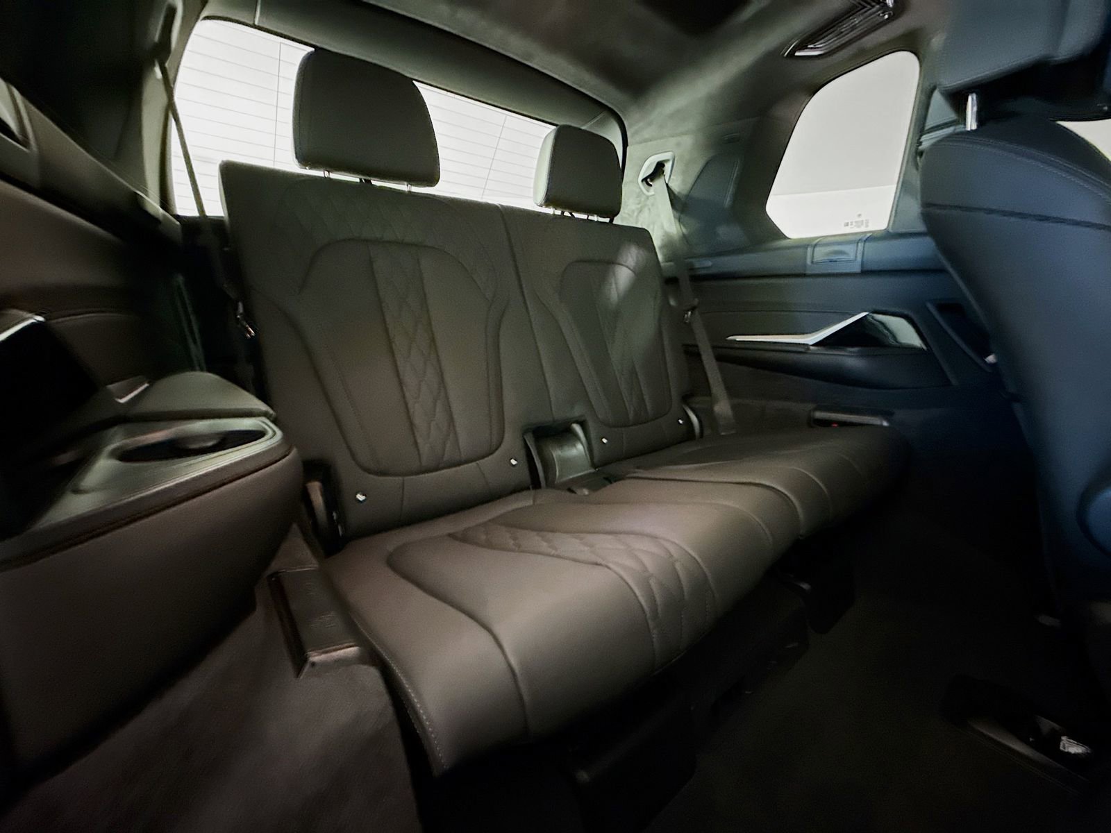 Used 2025 BMW X7 M60i image 29