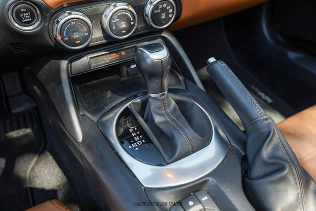 Used 2020 FIAT 124 Spider Lusso RWD image 43
