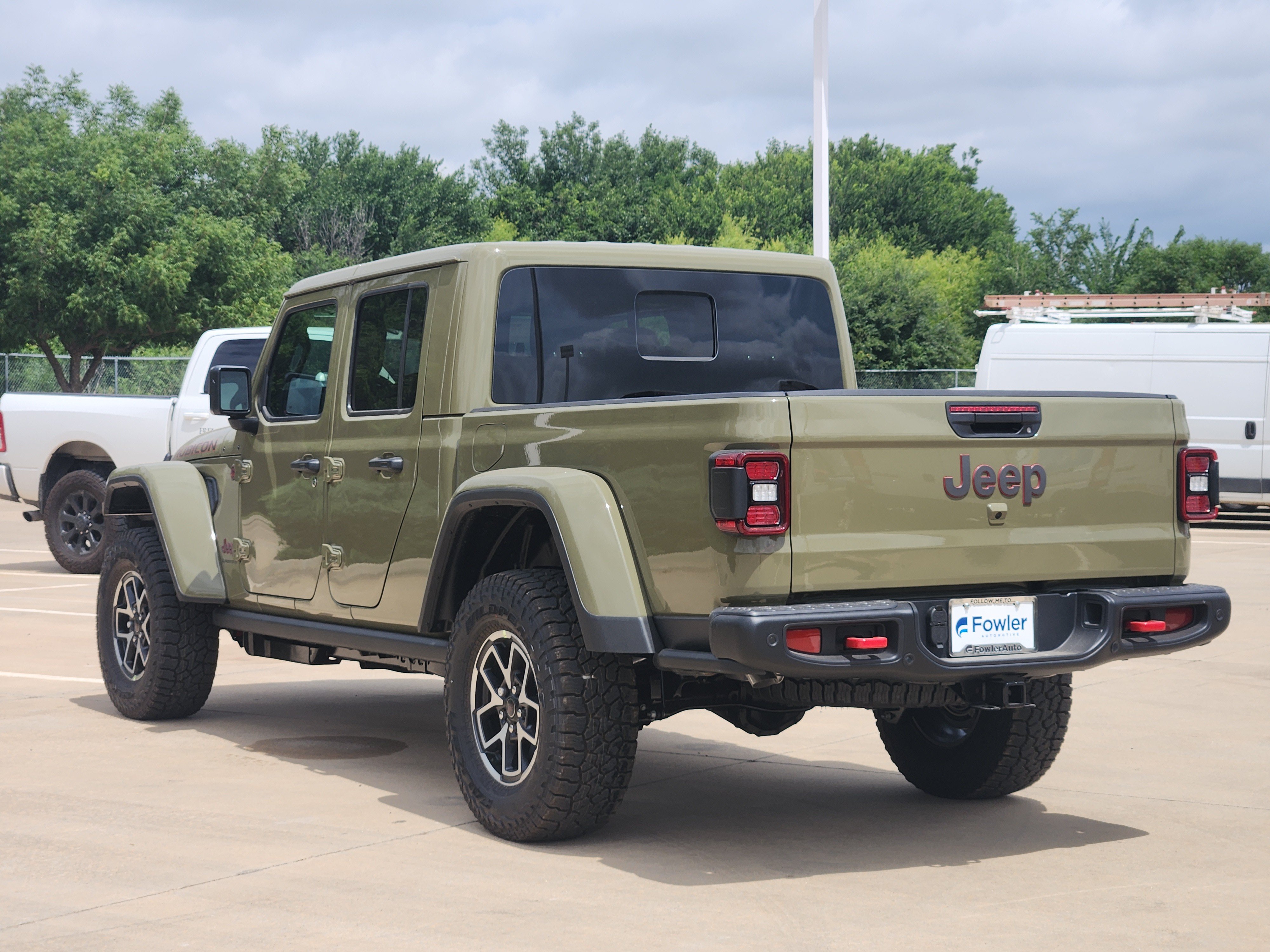 New 2026 Jeep Gladiator Rubicon AWD/4WD image 3