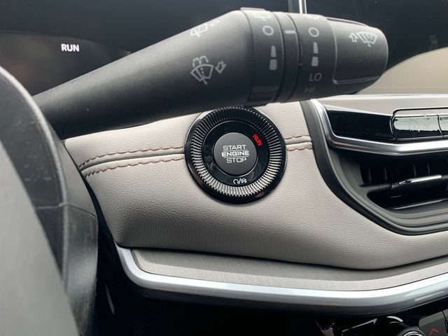 New 2026 Jeep Compass Limited w/ Sun, Sound & Navigation Group AWD/4WD image 18