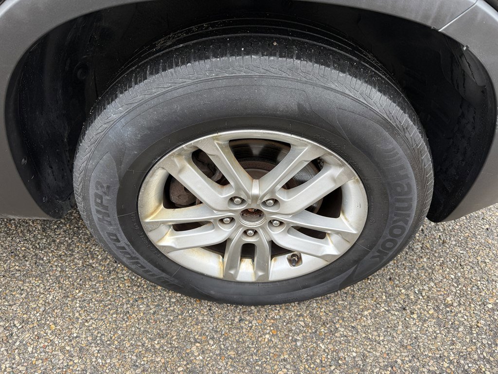 Used 2015 Kia Sorento LX image 7