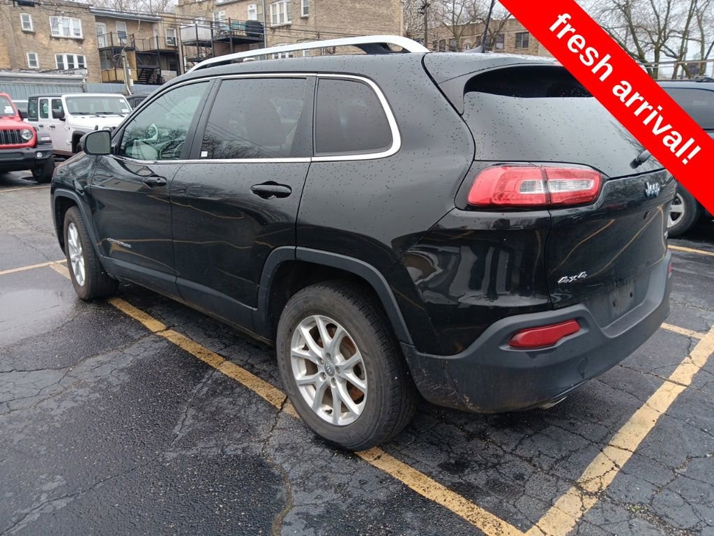 Used 2016 Jeep Cherokee Latitude w/ Cold Weather Group image 4