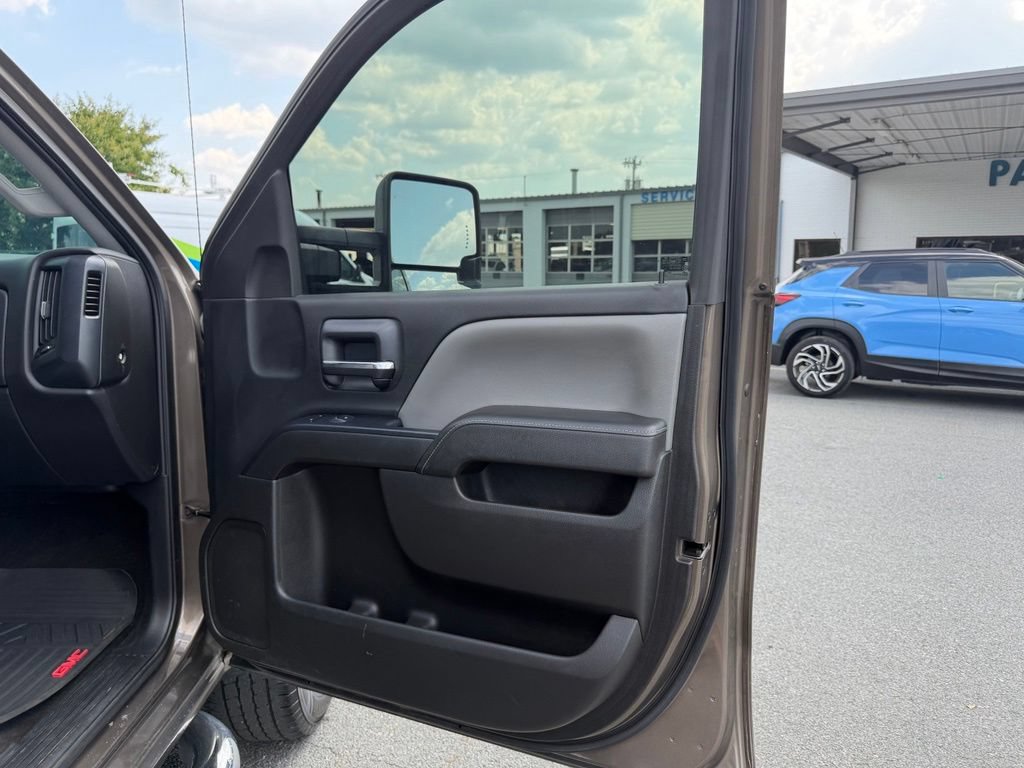 Used 2015 GMC Sierra 3500 2WD Double Cab w/ Sierra Convenience Package image 27