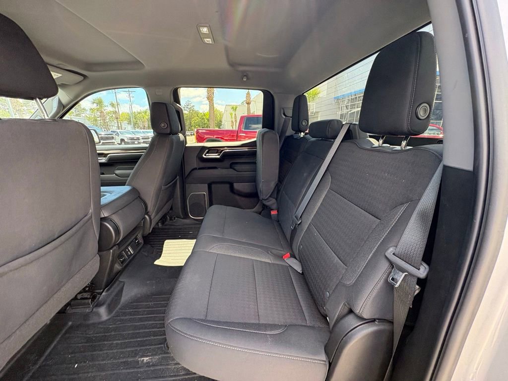 Used 2022 Chevrolet Silverado 1500 LT AWD/4WD image 10