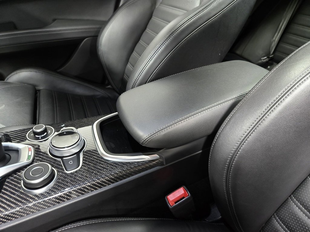 Used 2022 Alfa Romeo Stelvio Quadrifoglio w/ Active Assist Plus Package image 31