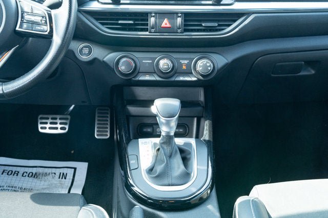 Used 2021 Kia Forte GT-Line FWD image 31