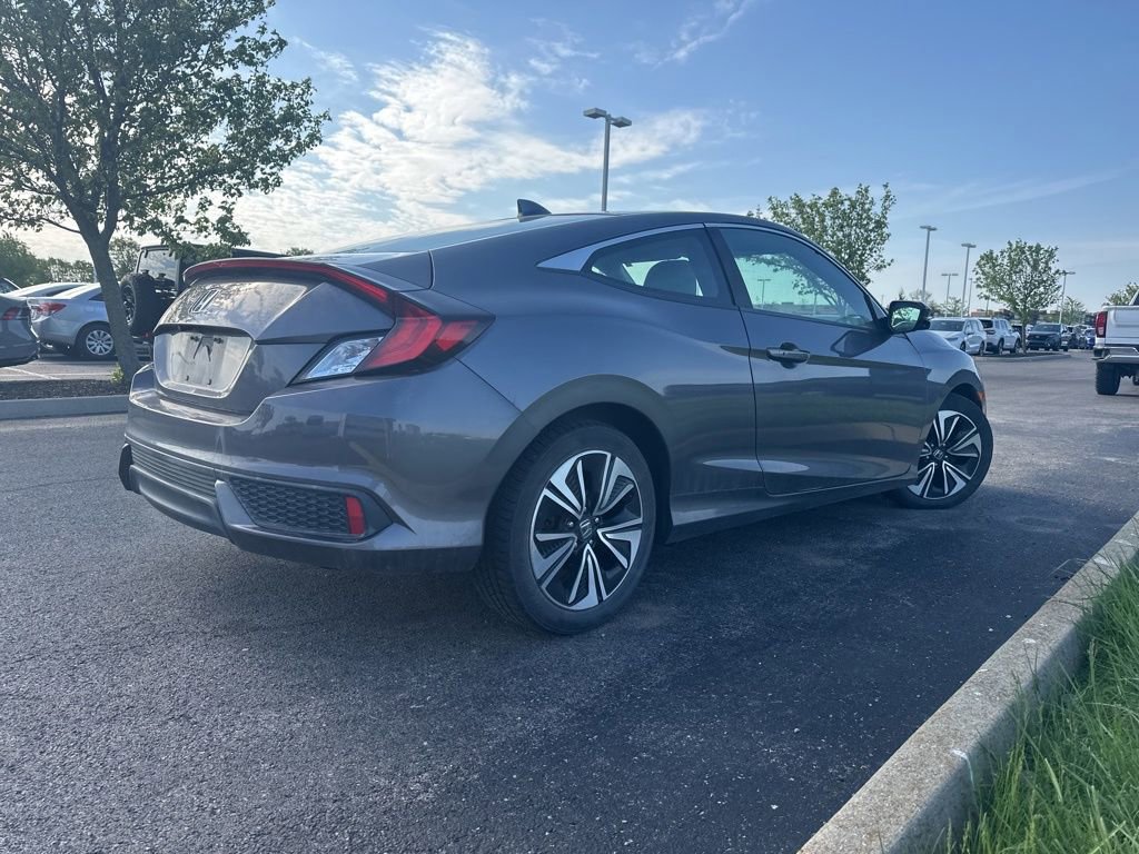 Used 2018 Honda Civic EX-T image 11