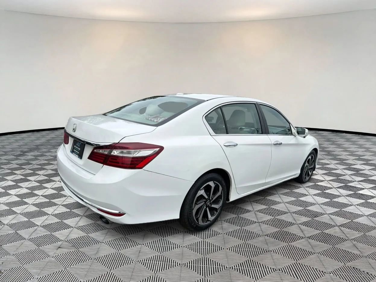 Used 2016 Honda Accord EX-L image 7