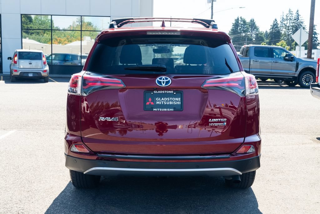 Used 2018 Toyota RAV4 Limited w/ Advanced Technology Package AWD/4WD image 5