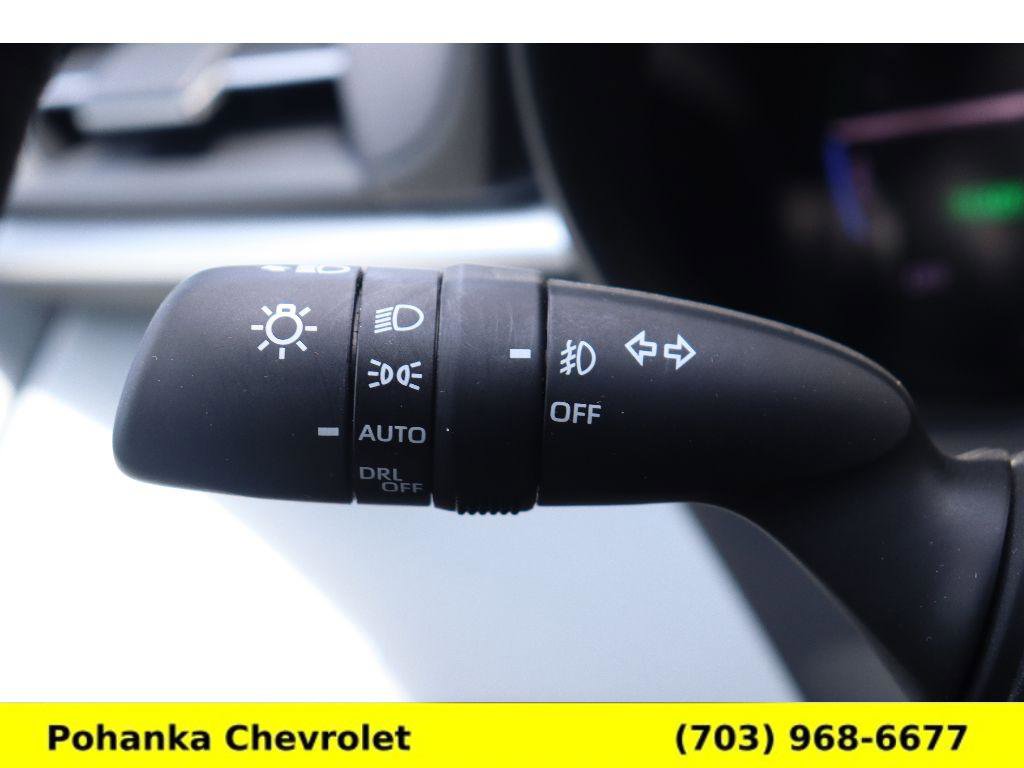 Used 2025 Toyota Sienna XLE w/ XLE Plus Package AWD/4WD image 11