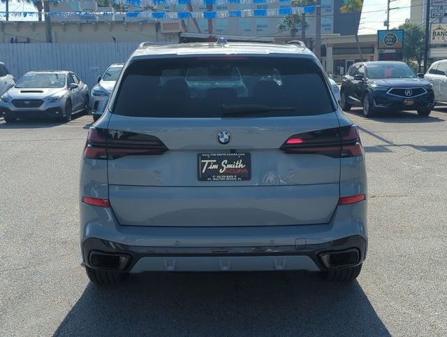 Used 2026 BMW X5 xDrive40i w/ M Sport Package AWD/4WD image 5