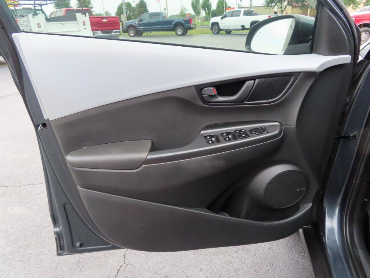 Used 2019 Hyundai Kona SEL w/ SEL Tech Package 02 FWD image 21