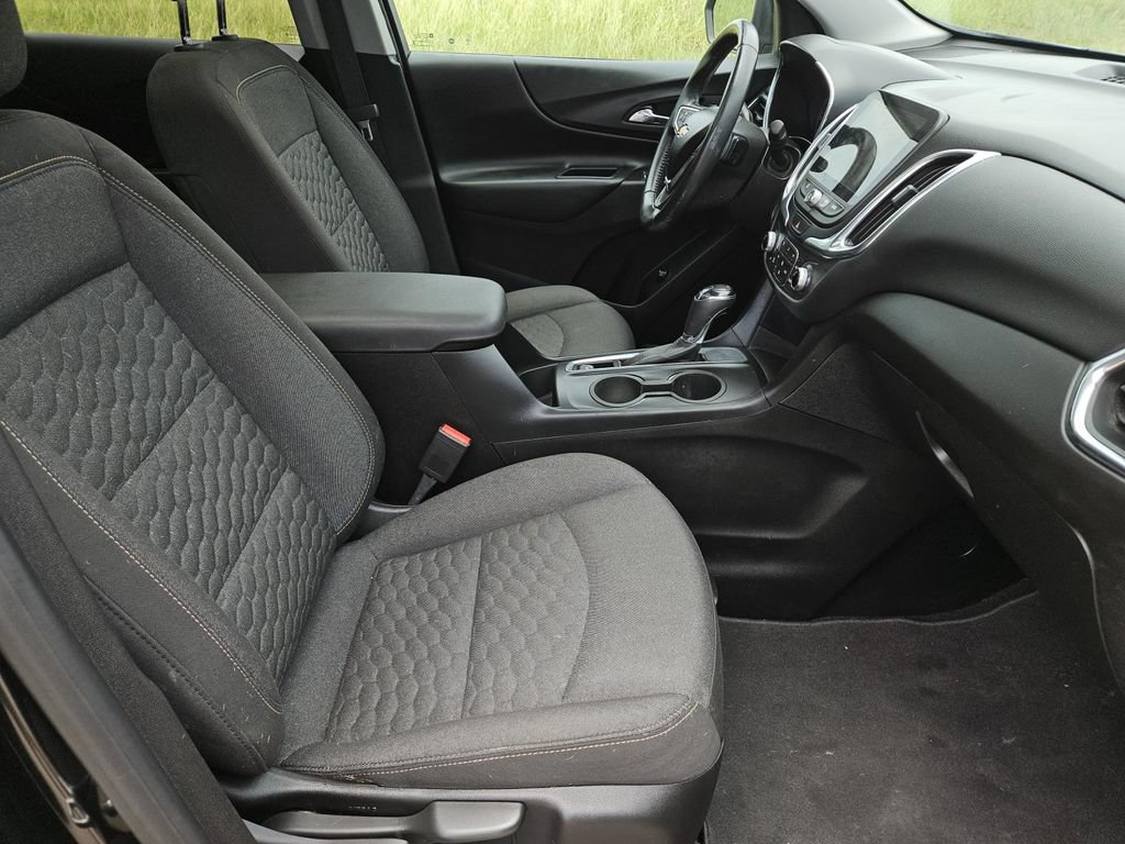 Used 2019 Chevrolet Equinox LT w/ Sun & Navigation Package FWD image 26