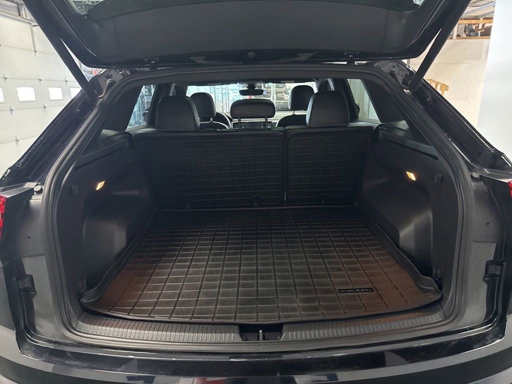 Used 2022 Volkswagen Atlas Cross Sport SEL image 30