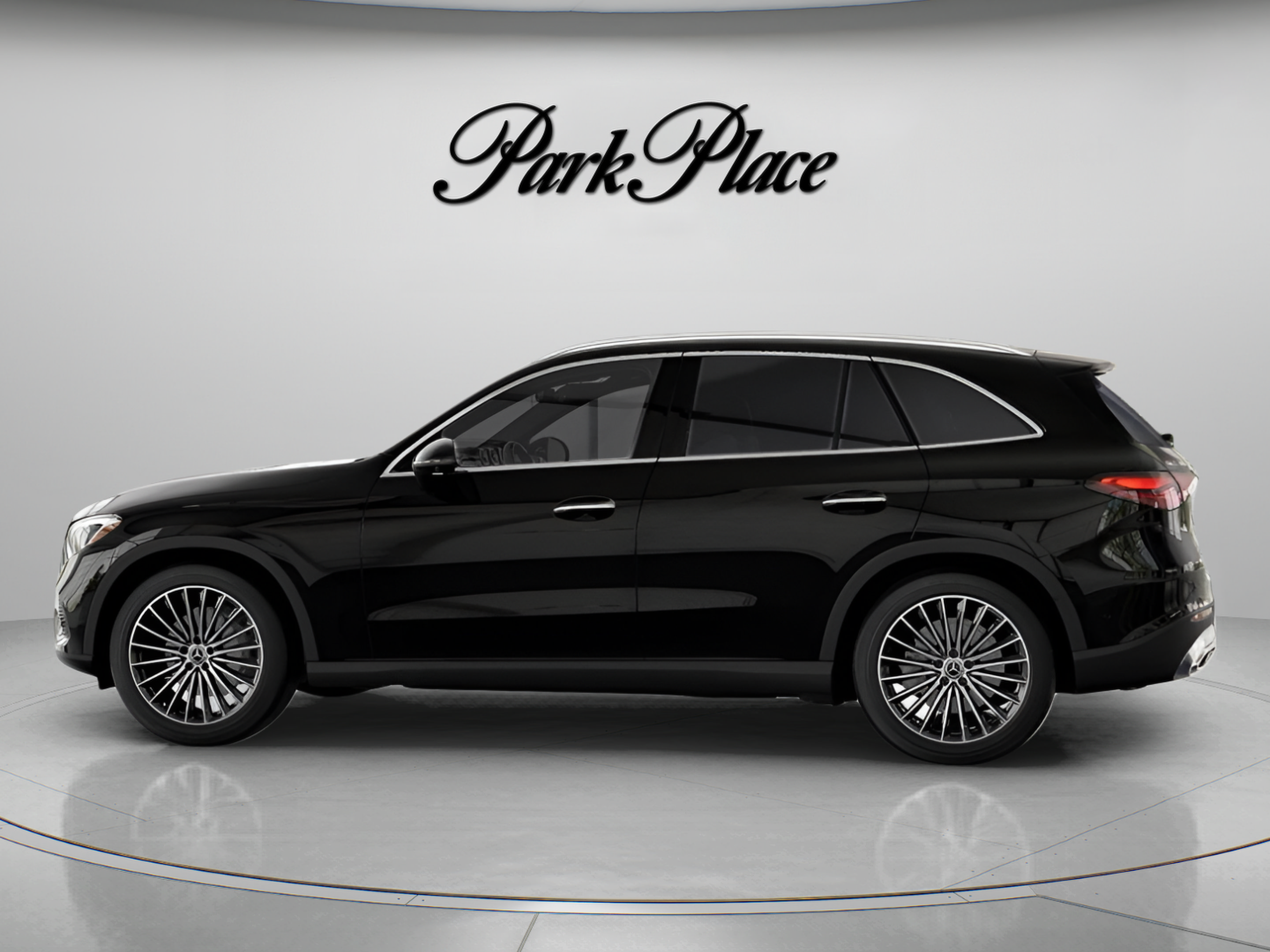 Used 2026 Mercedes-Benz GLC 300 4MATIC image 8