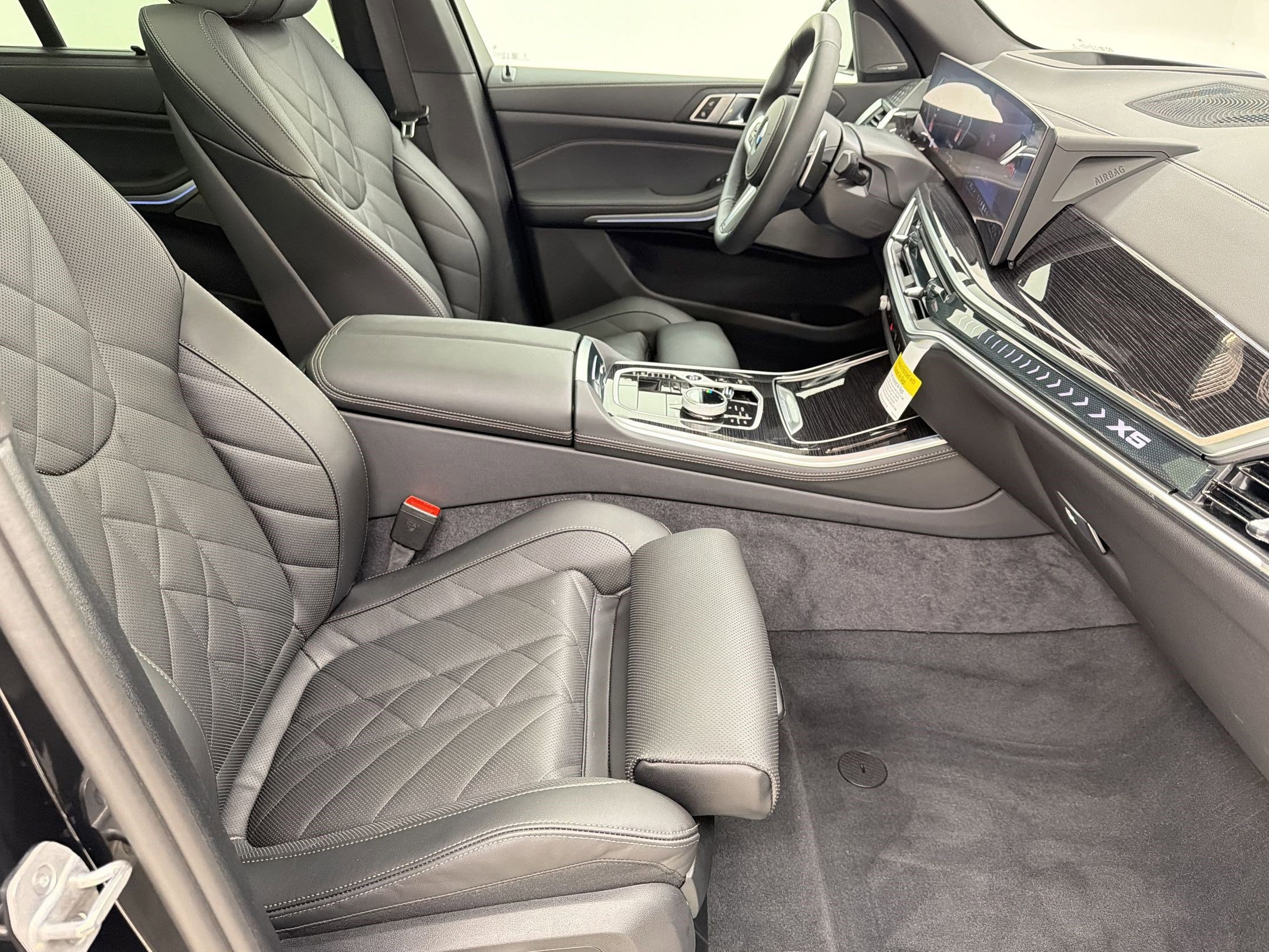 Certified 2026 BMW X5 xDrive40i w/ Executive Package image 30