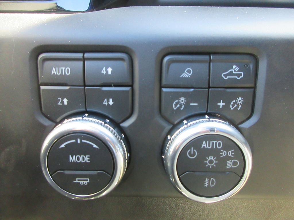 New 2026 GMC Sierra 1500 AT4 AWD/4WD image 18