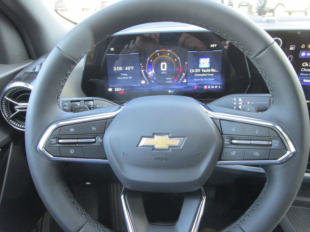 New 2026 Chevrolet Equinox LT w/ Convenience Package II FWD image 28