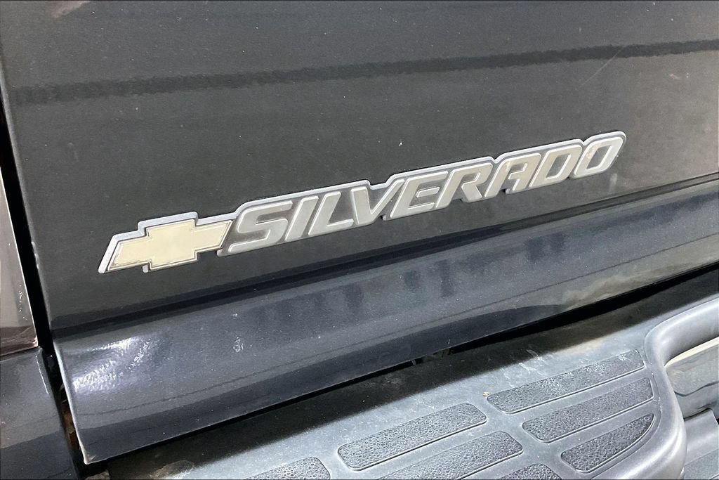 Used 2005 Chevrolet Silverado 1500 LS w/ Light Duty Power Package AWD/4WD image 22