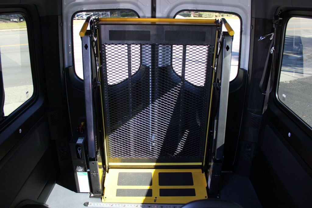 Used 2022 Mercedes-Benz Sprinter 1500 image 34