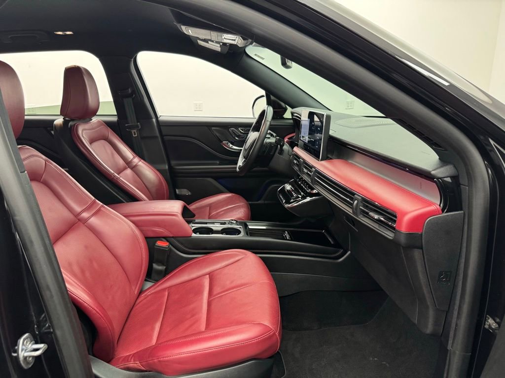 Used 2024 Lincoln Corsair Reserve w/ Equipment Group 201A image 31