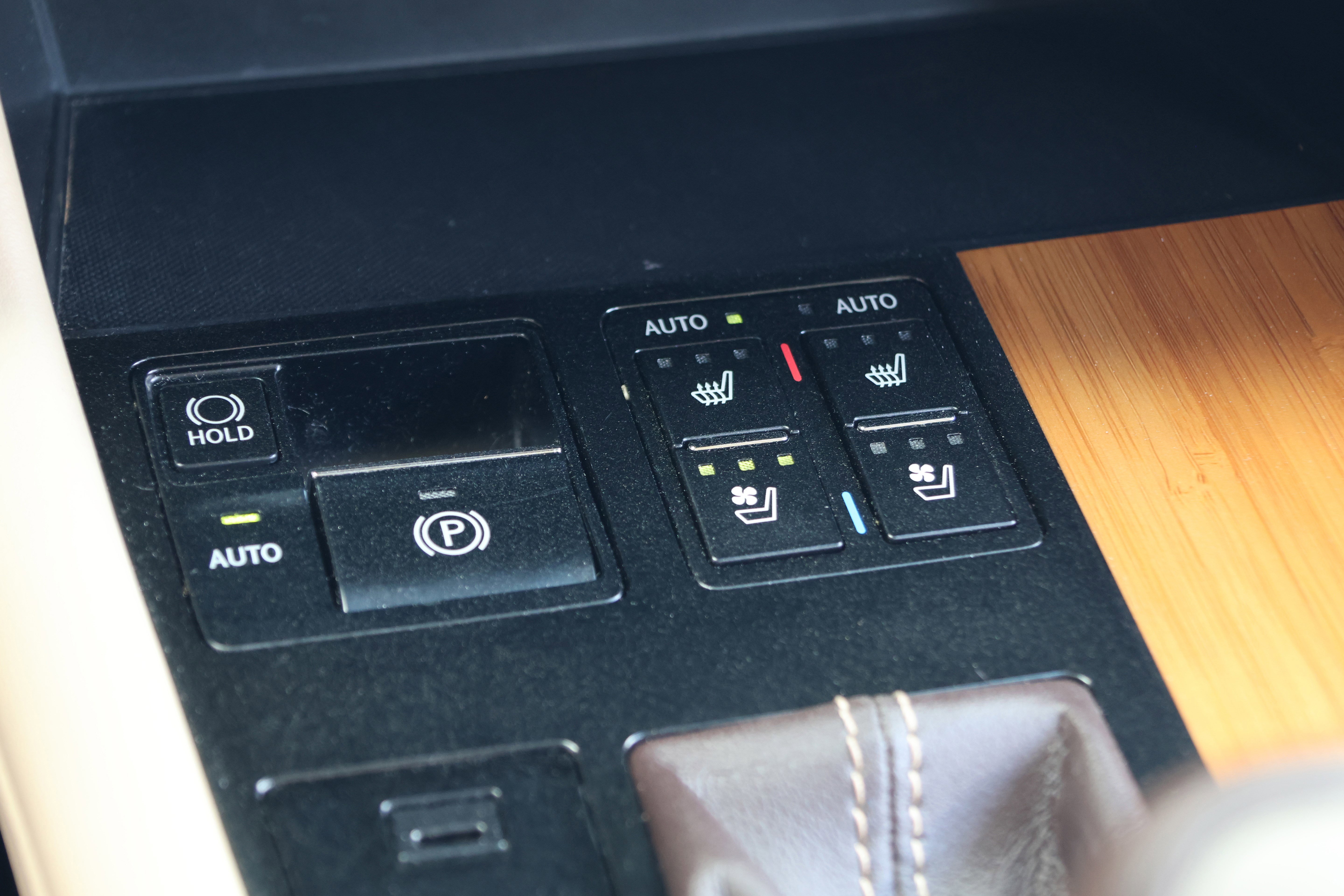 Used 2016 Lexus RX 350 AWD w/ Premium Package image 27