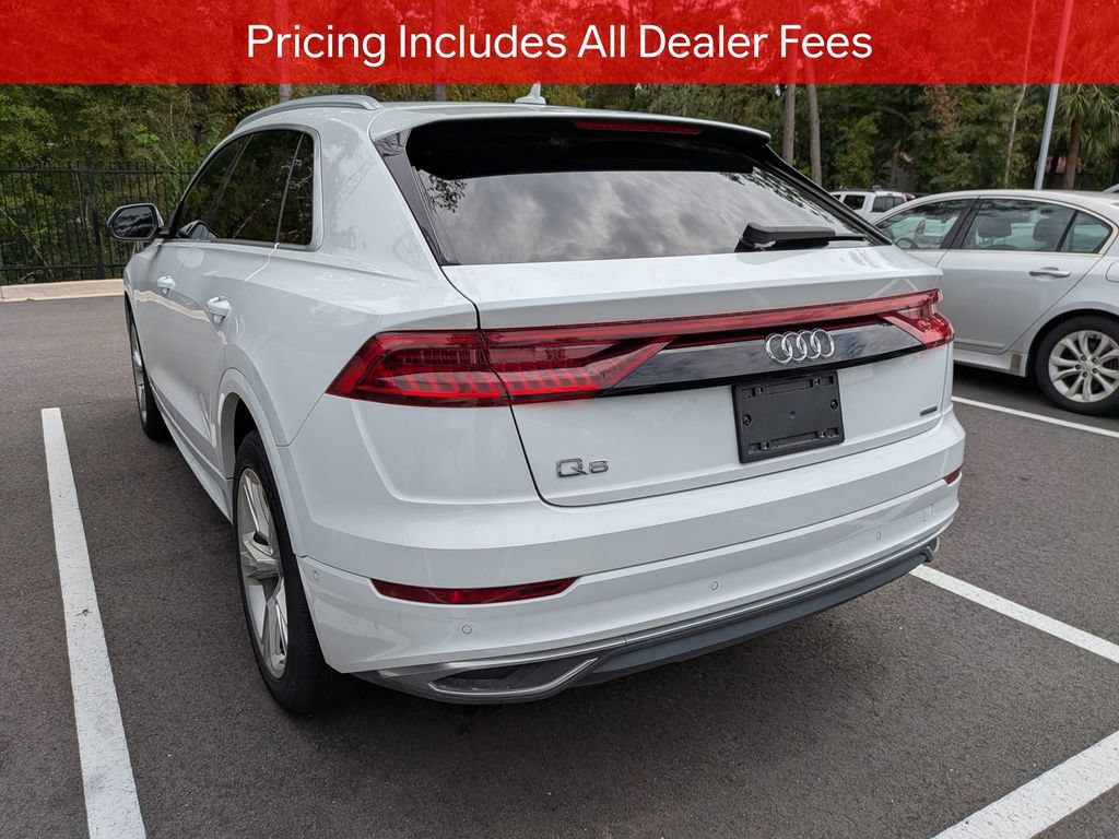 Used 2023 Audi Q8 Premium w/ Convenience Package AWD/4WD image 4
