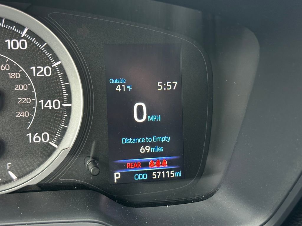 Used 2022 Toyota Corolla LE image 47