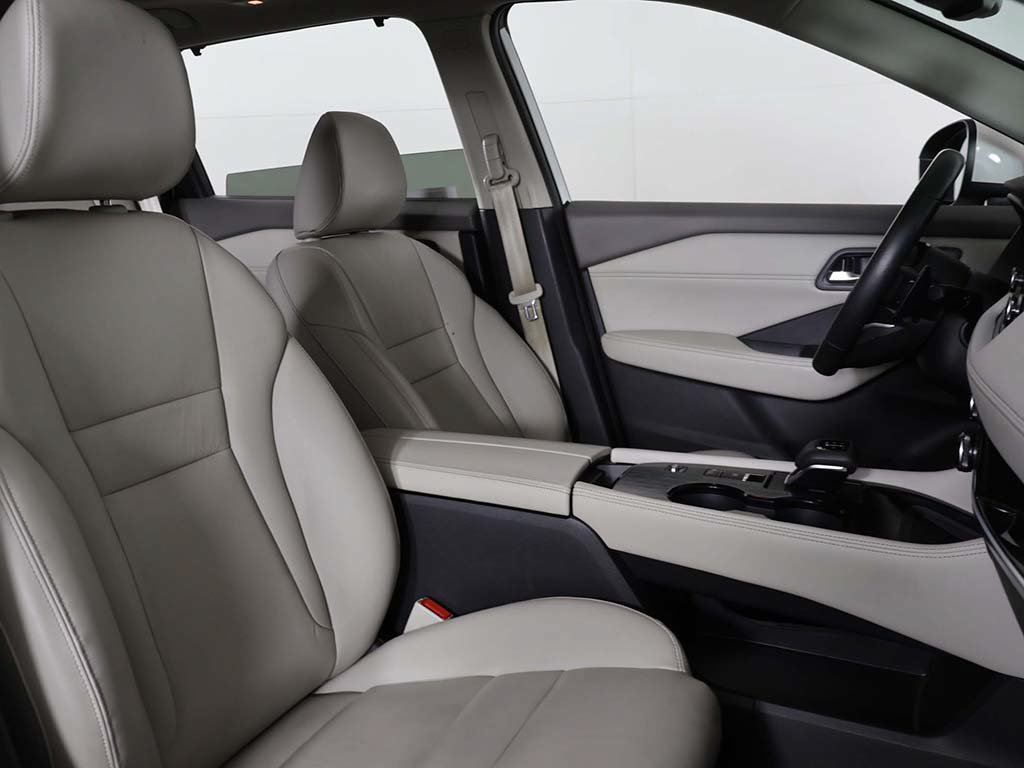 Used 2023 Nissan Rogue SL w/ SL Premium Package FWD image 30