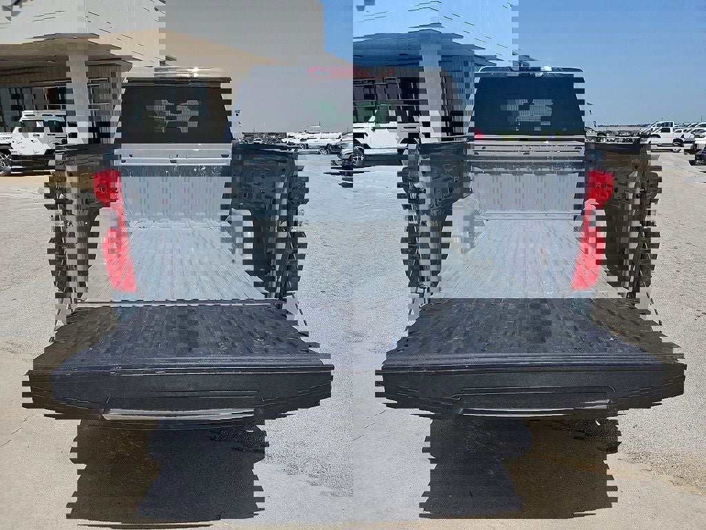 Used 2025 Chevrolet Silverado 1500 Custom RWD image 17